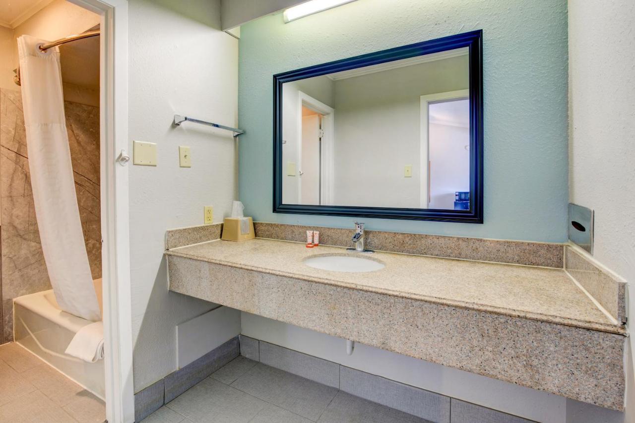 Oyo Hotel Lake Charles La I-10 Luaran gambar