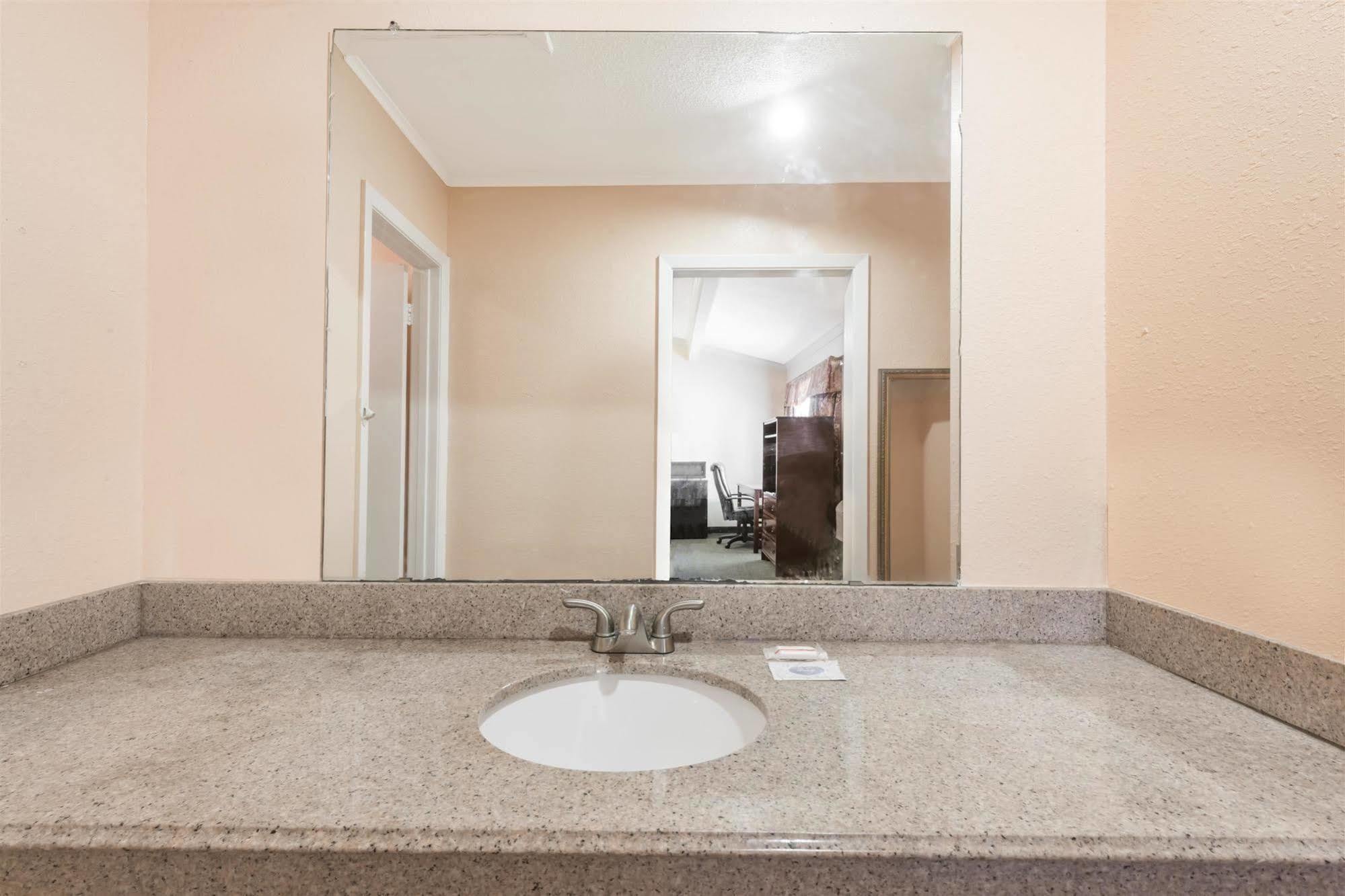 Oyo Hotel Lake Charles La I-10 Luaran gambar